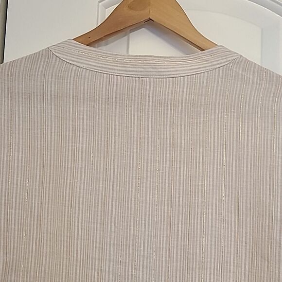 St. Tropez West Long Sleeve Button Down 100% Linen Tunic Blouse Top Size M - Picture 6 of 11
